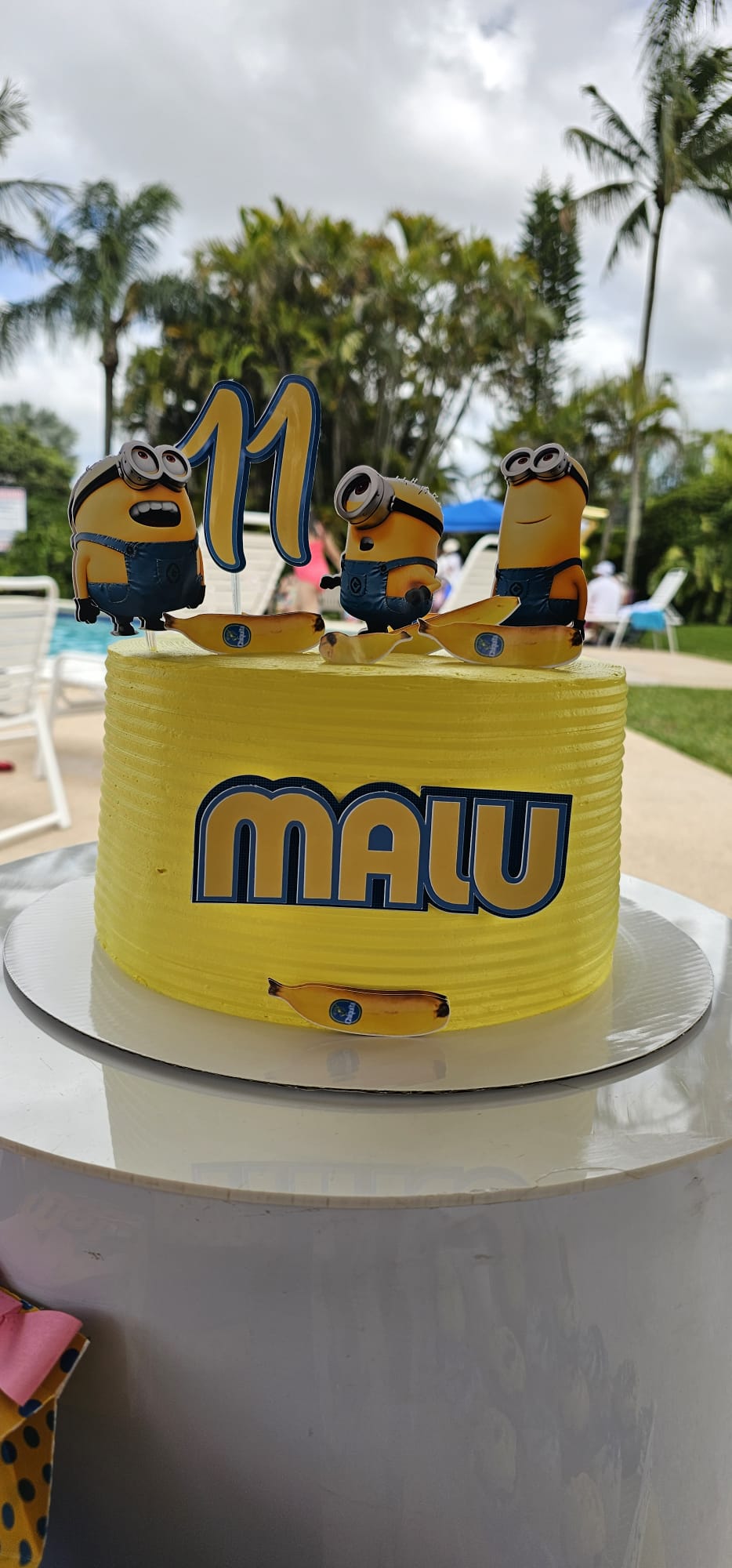 Custom Minions Despicable Me cake topper personalized with name Malu for 11th birthday in Florida